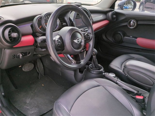 Used 2014 MINI Cooper 2-Door Hardtop image 16
