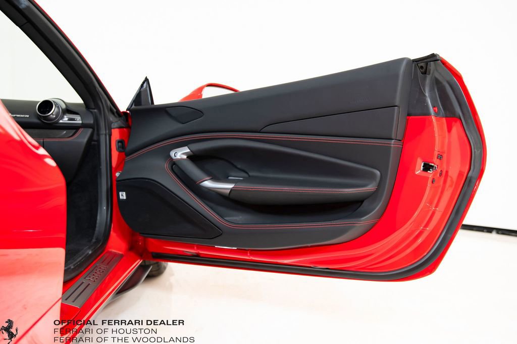 Used 2021 Ferrari F8 Tributo image 24