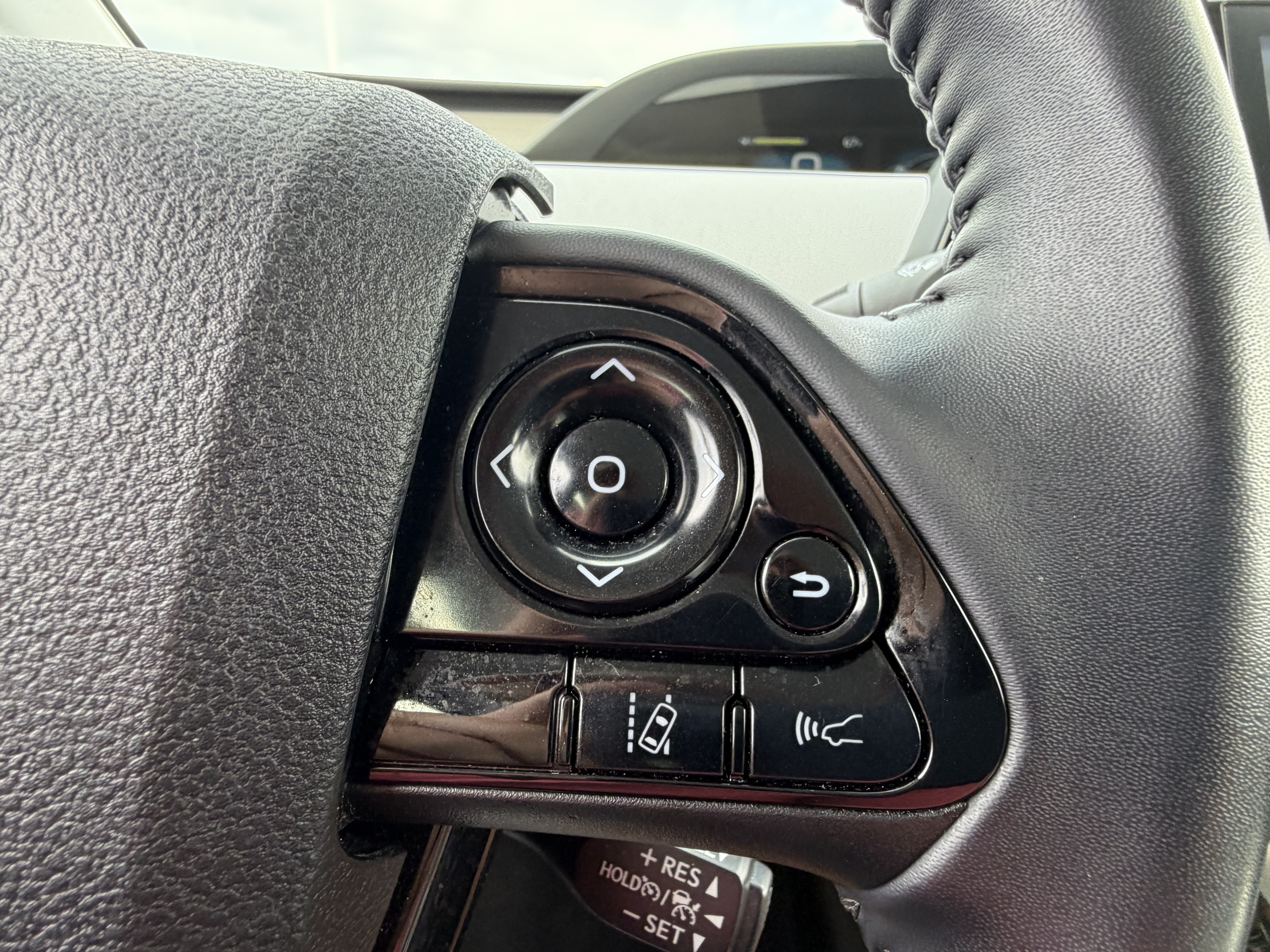 Used 2021 Toyota Prius Prime XLE FWD image 23