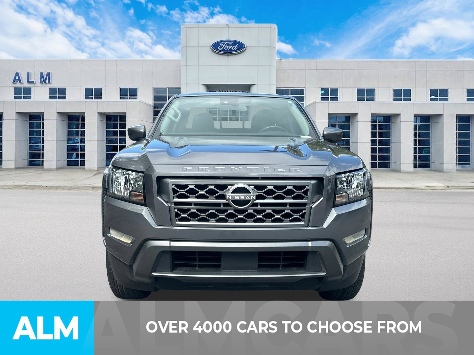 Used 2024 Nissan Frontier SV w/ SV Convenience Package RWD image 2