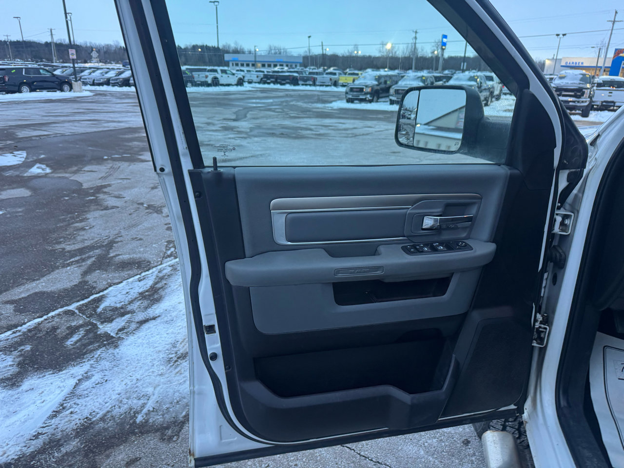 Used 2016 RAM 2500 SLT AWD/4WD image 14