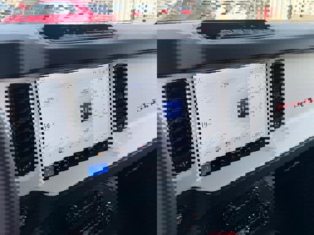 Used 2025 Ford Bronco Heritage Edition image 26