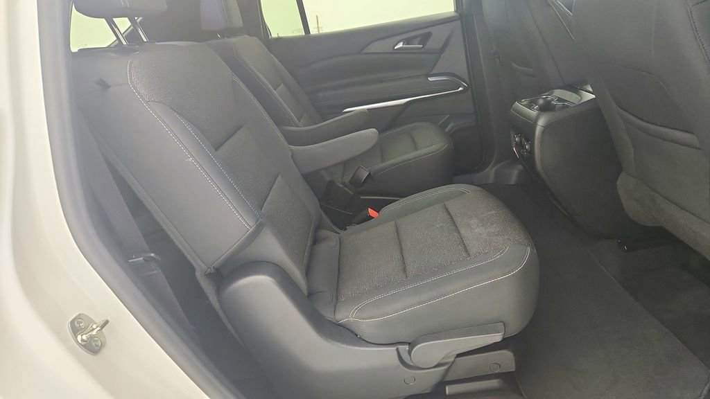 Used 2024 Chevrolet Traverse LT w/ Trailering Package image 34