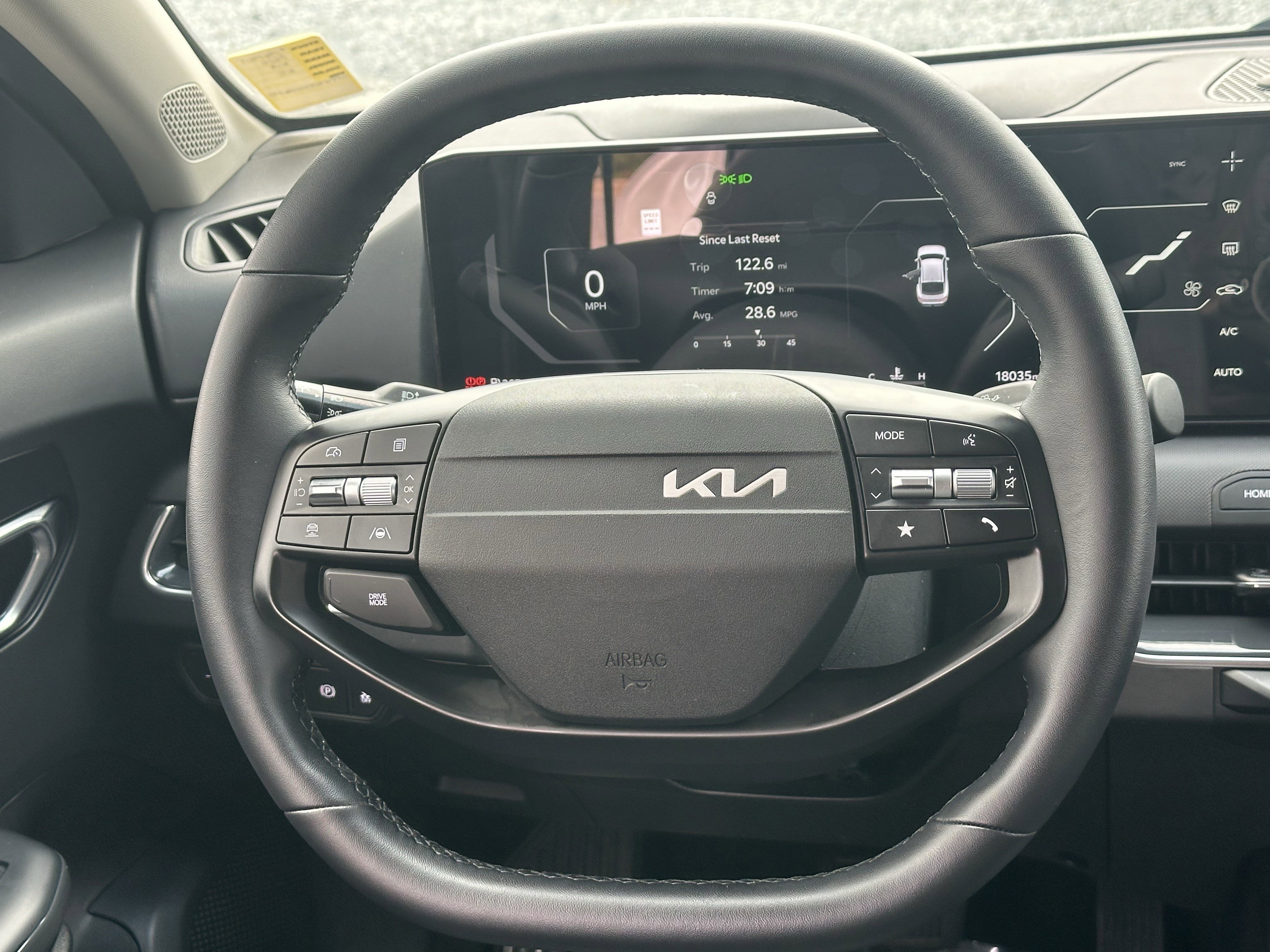 Used 2025 Kia K4 EX image 24