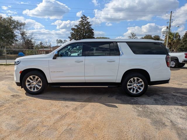 Used 2023 Chevrolet Suburban Premier RWD image 7