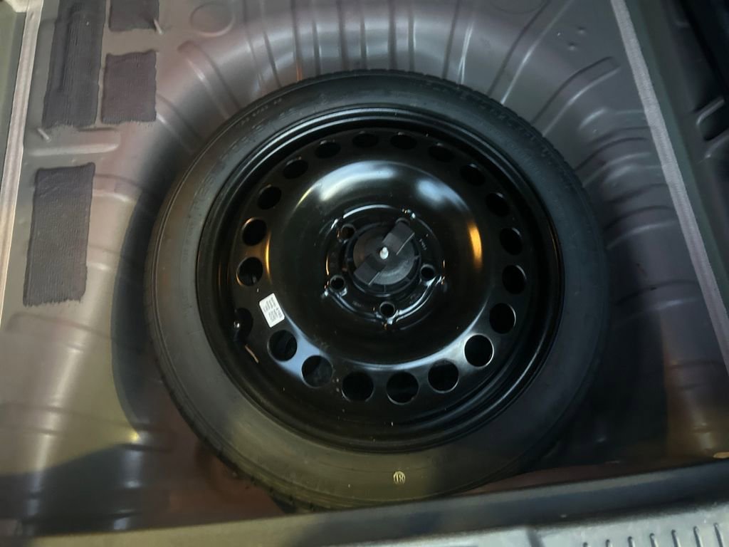 Used 2024 Chevrolet Trax LS image 22