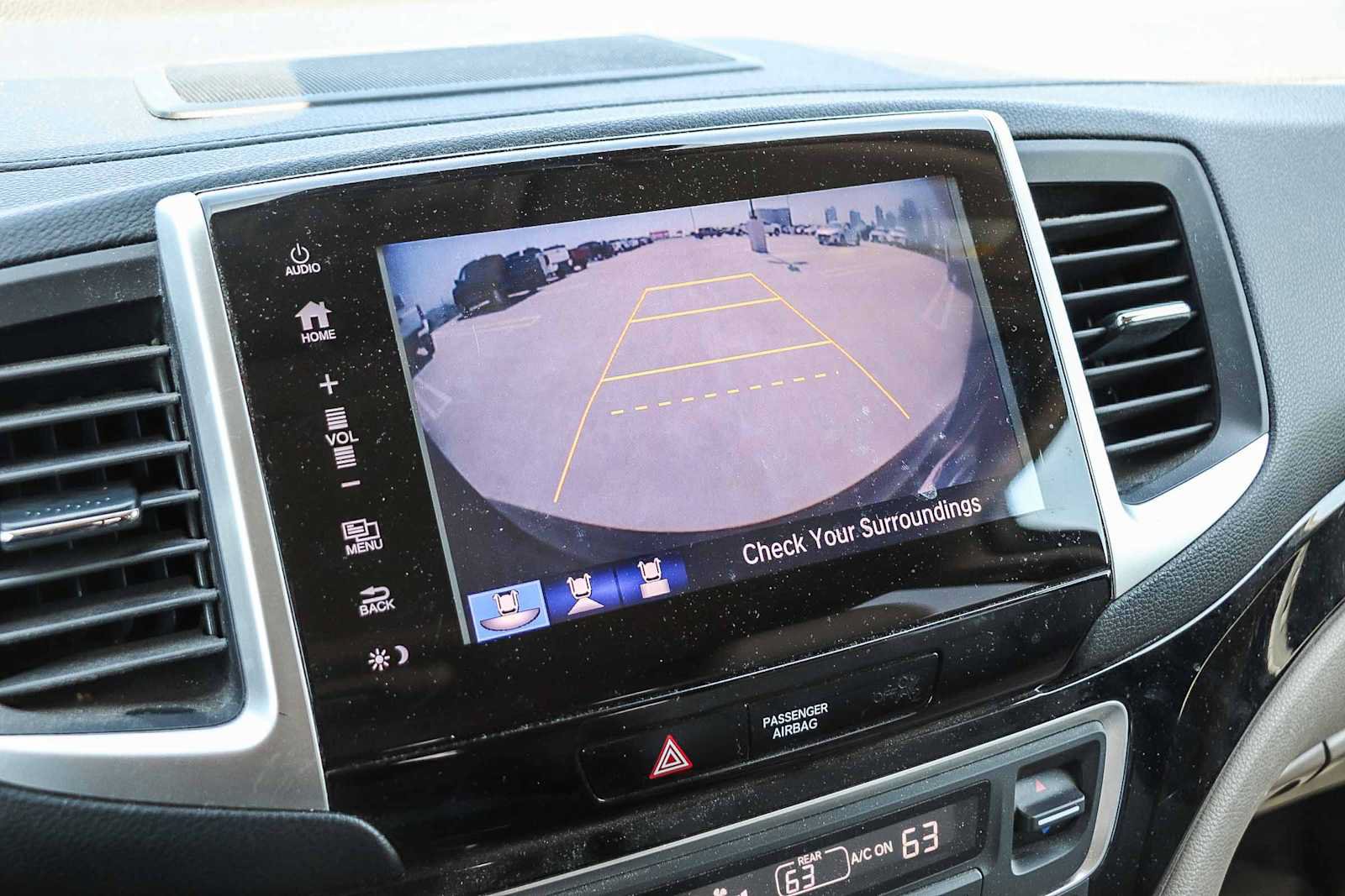 Used 2017 Honda Pilot Touring image 23