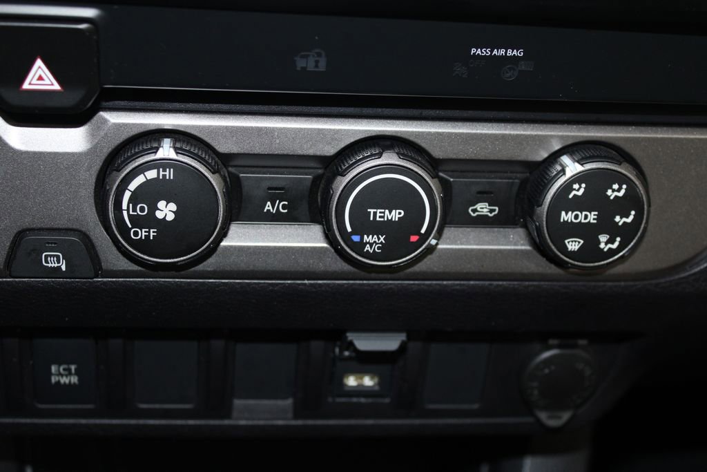 Used 2022 Toyota Tacoma SR image 42