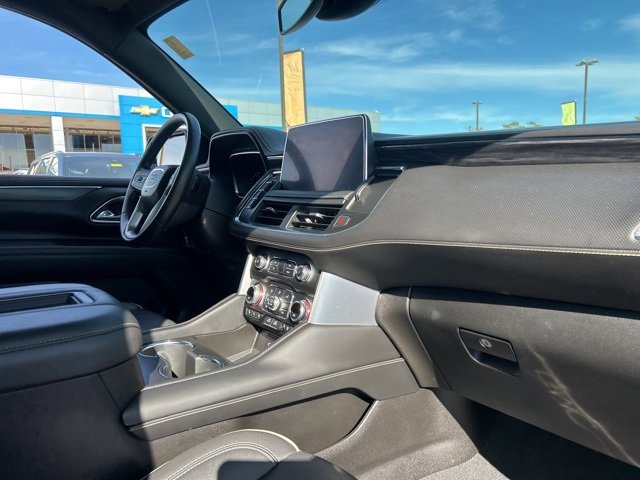 Used 2023 GMC Yukon SLT image 34