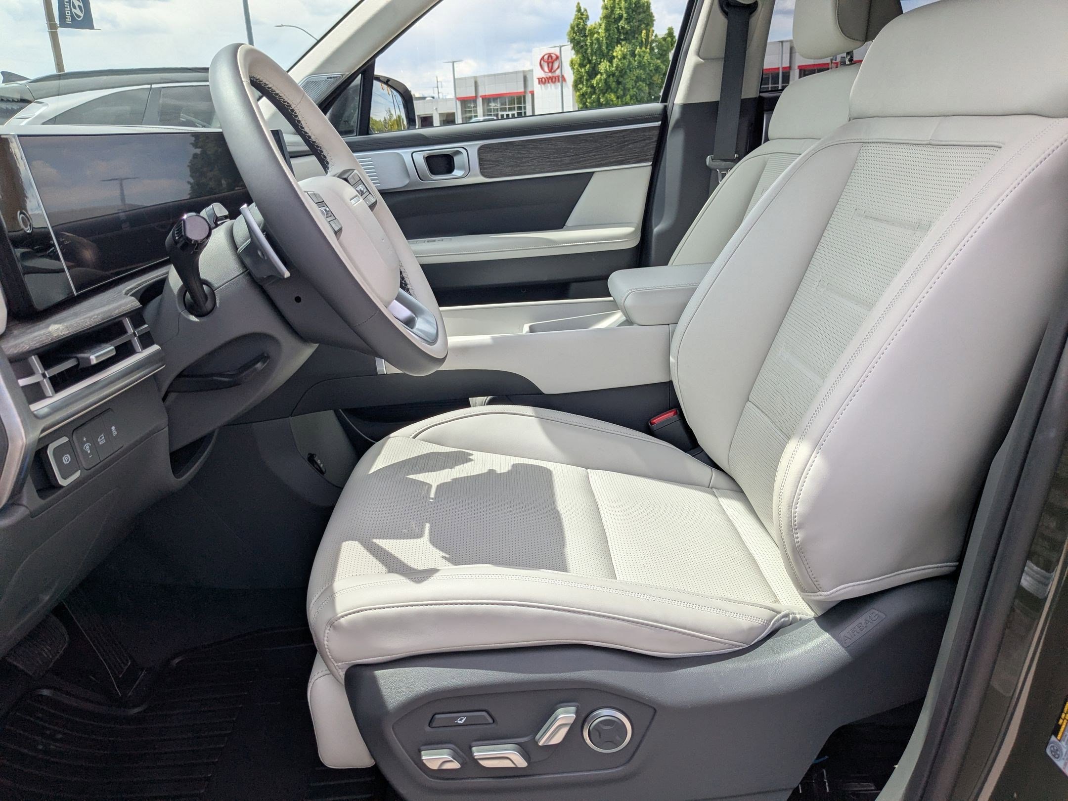 Used 2026 Hyundai Santa Fe Calligraphy AWD/4WD image 17