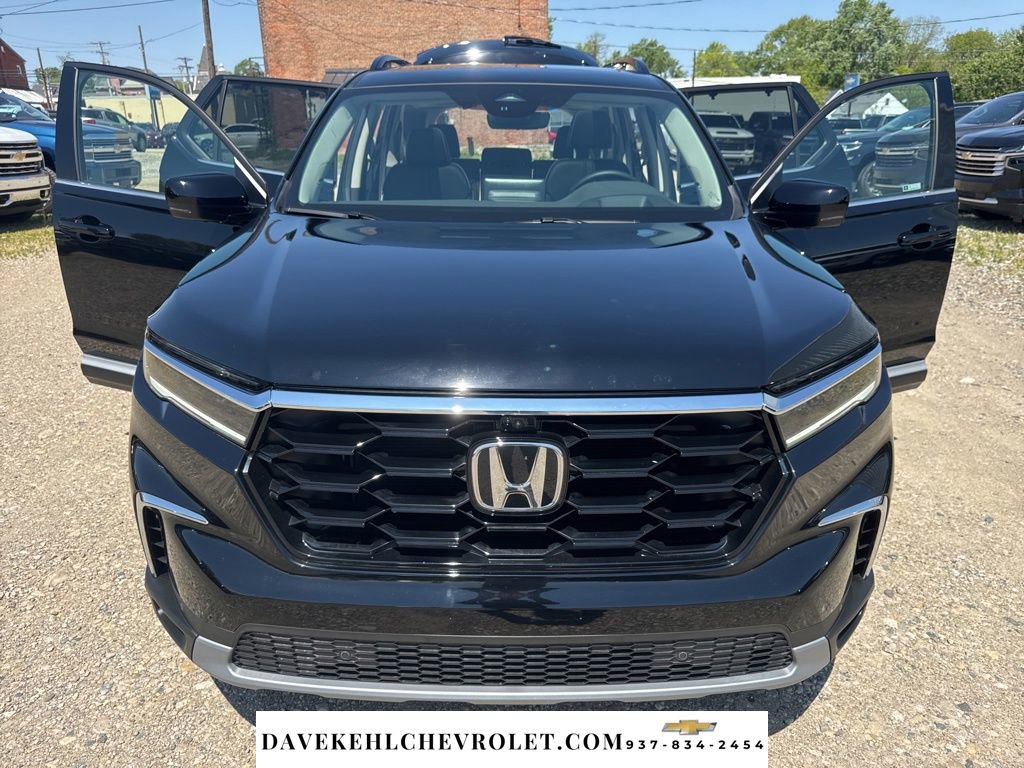 Used 2025 Honda Pilot Elite image 54