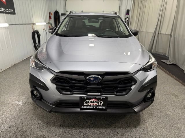 Used 2024 Subaru Crosstrek 2.0i Premium AWD/4WD image 2