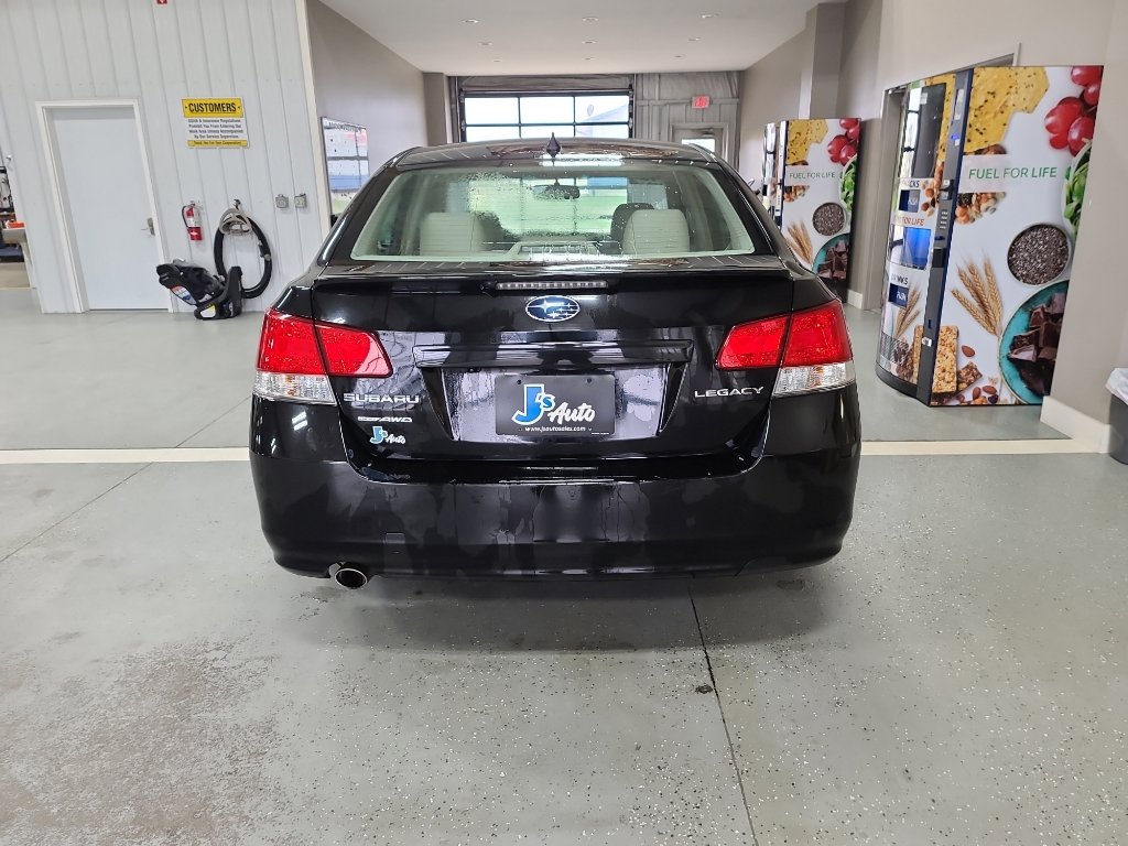 Used 2012 Subaru Legacy 2.5i Limited image 6