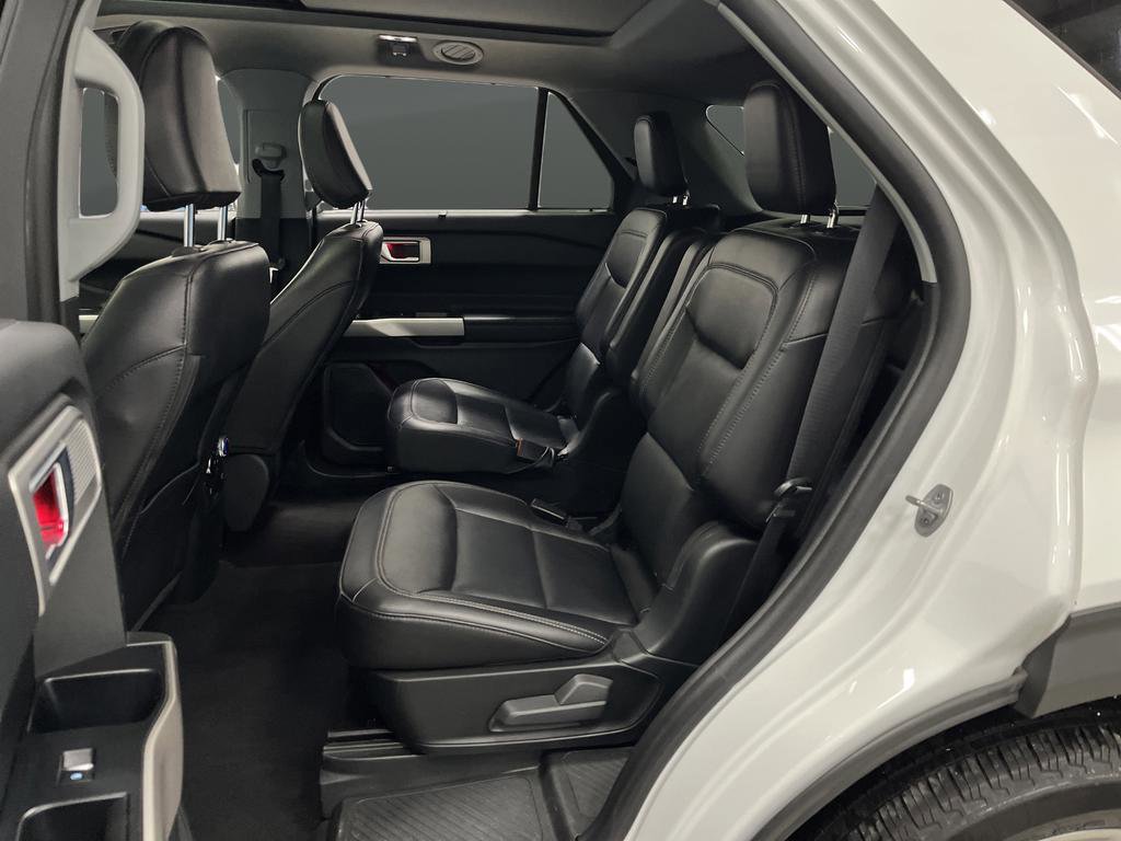 Used 2023 Ford Explorer Limited image 31