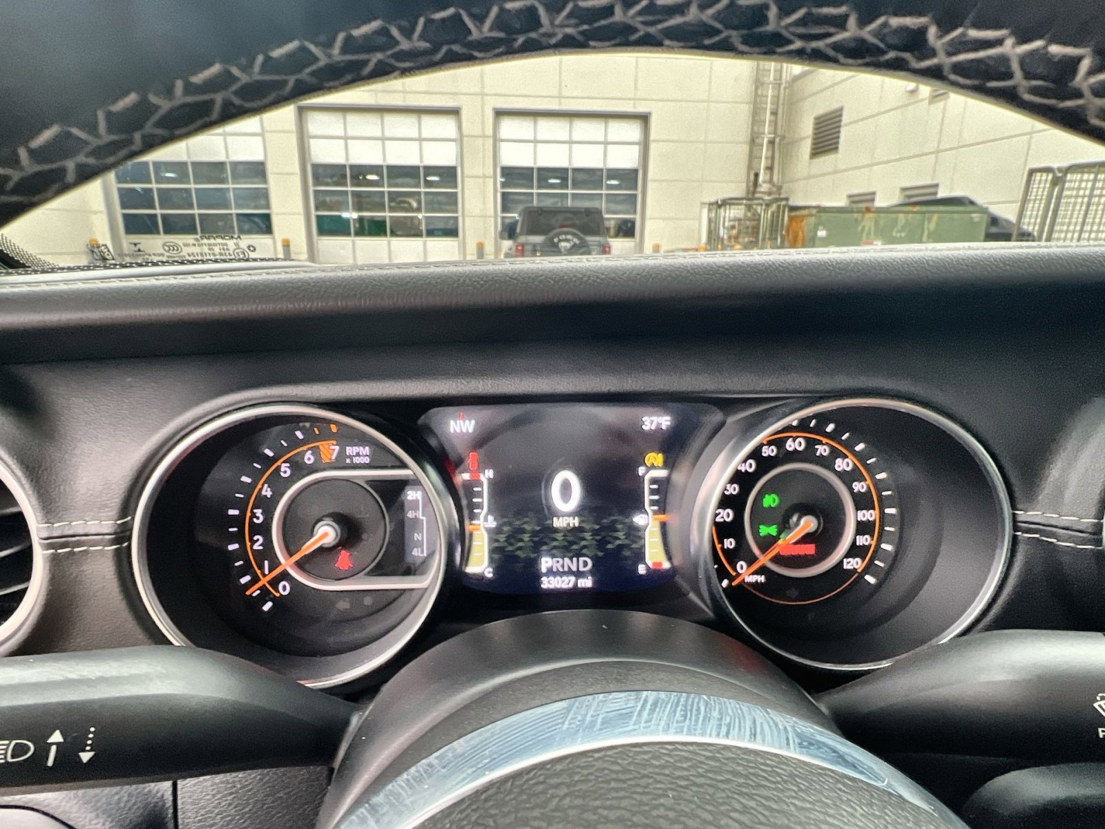 Used 2020 Jeep Gladiator Overland w/ Popular Equipment Package image 17