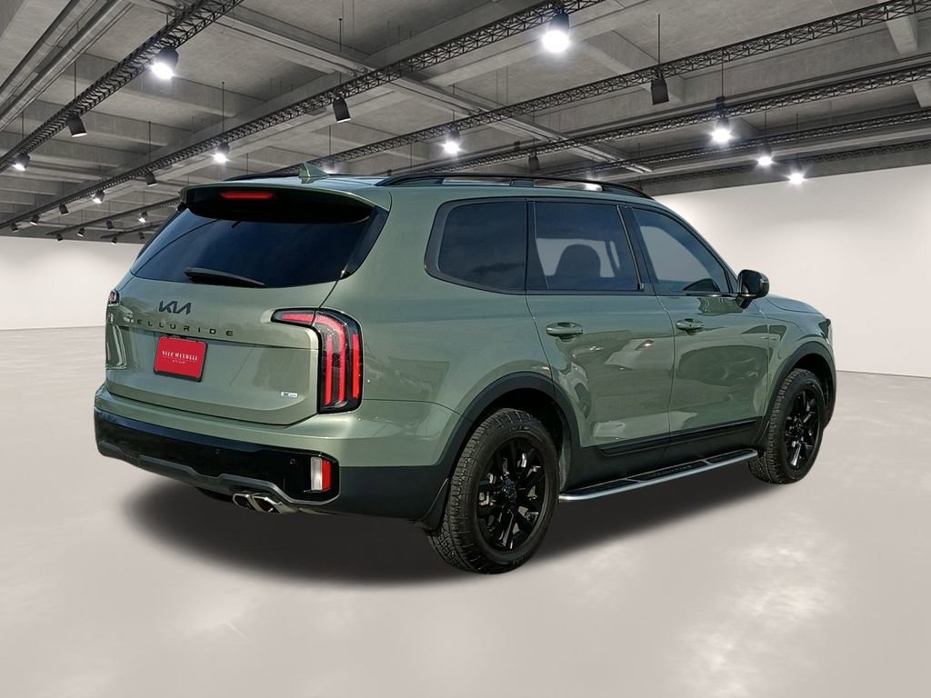 Used 2025 Kia Telluride AWD image 16