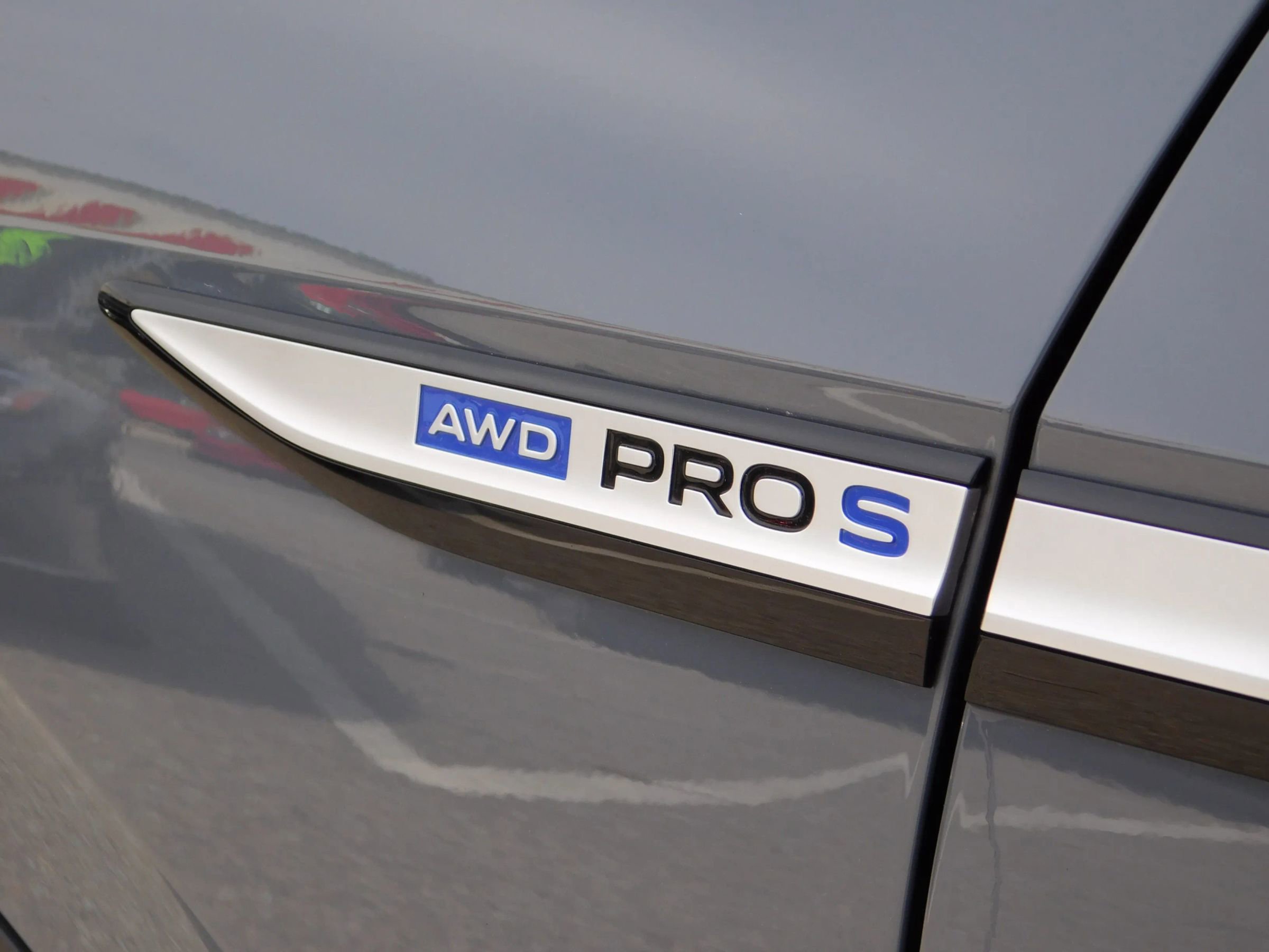 Used 2023 Volkswagen ID.4 Pro S image 15