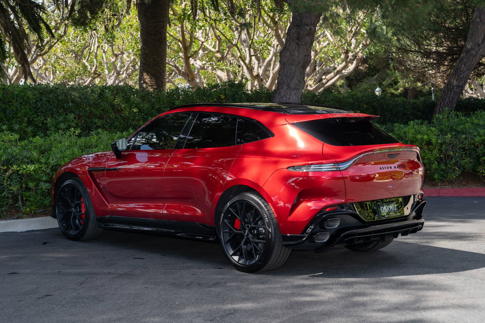 Used 2026 Aston Martin DBX 707 AWD/4WD image 4