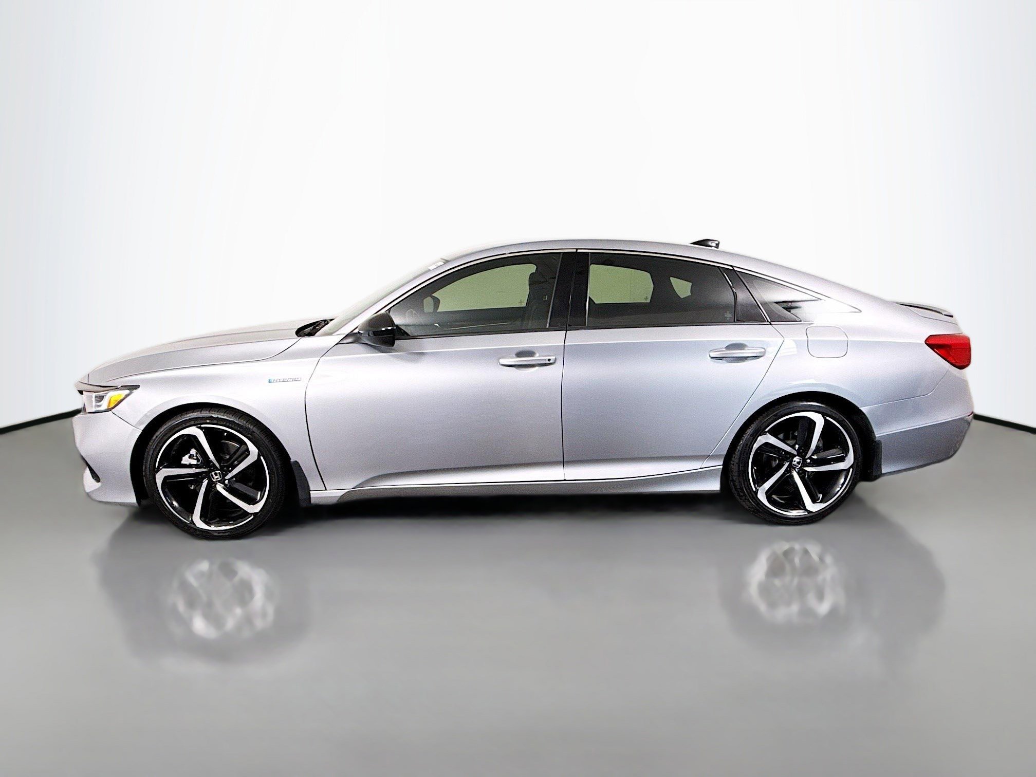 Used 2022 Honda Accord Sport image 6