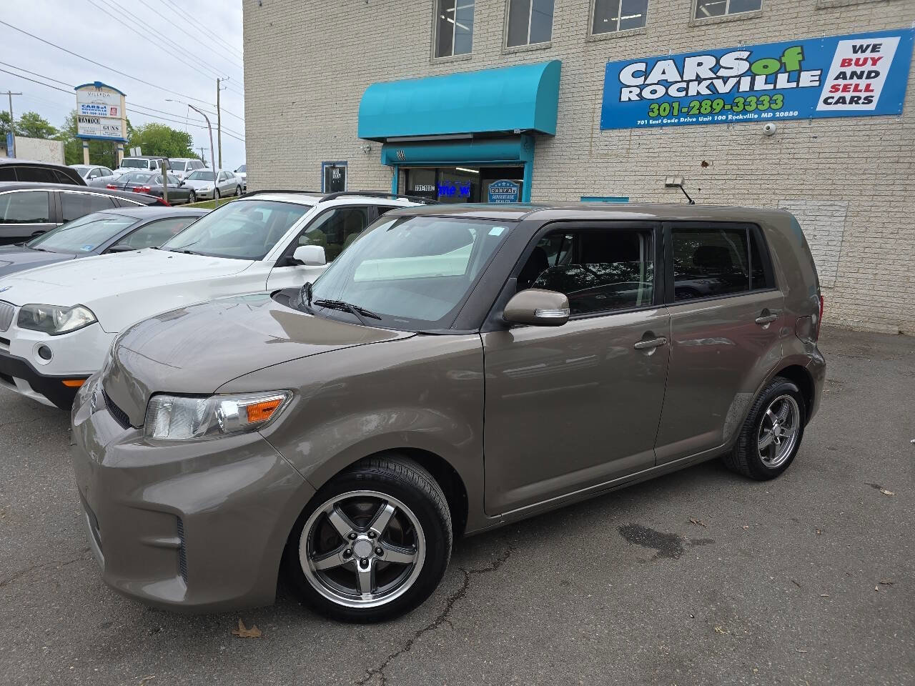 Used 2012 Scion xB FWD image 4