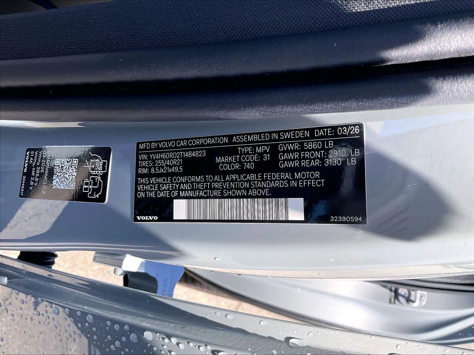 New 2026 Volvo XC60 T8 Ultra w/ Climate Package AWD/4WD image 36