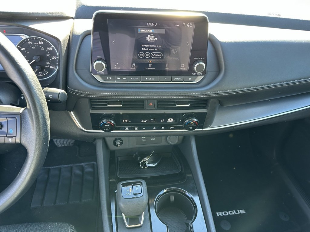 Used 2024 Nissan Rogue SV image 23