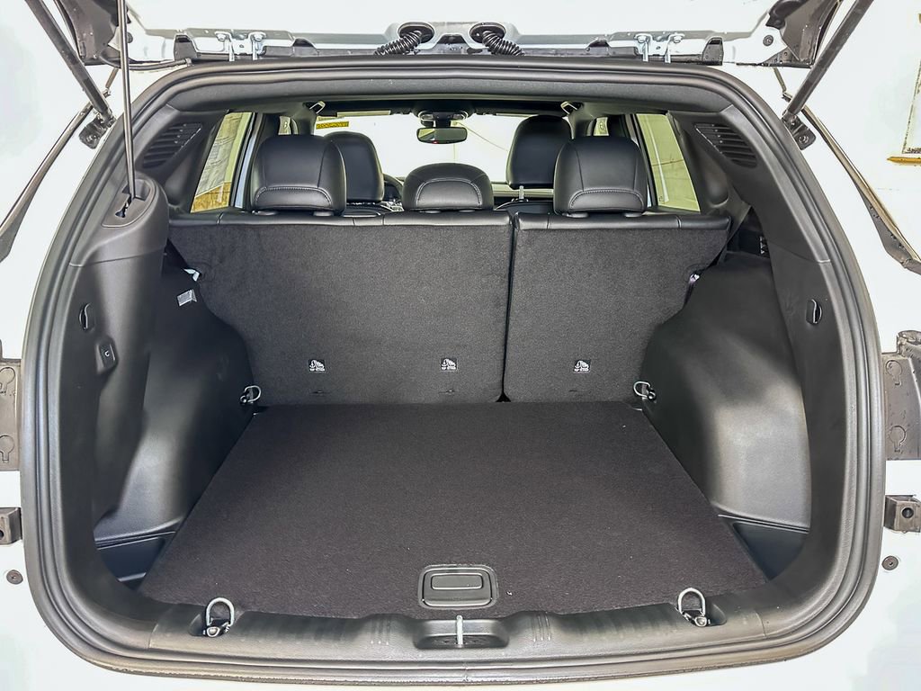 New 2026 Jeep Compass Limited image 14