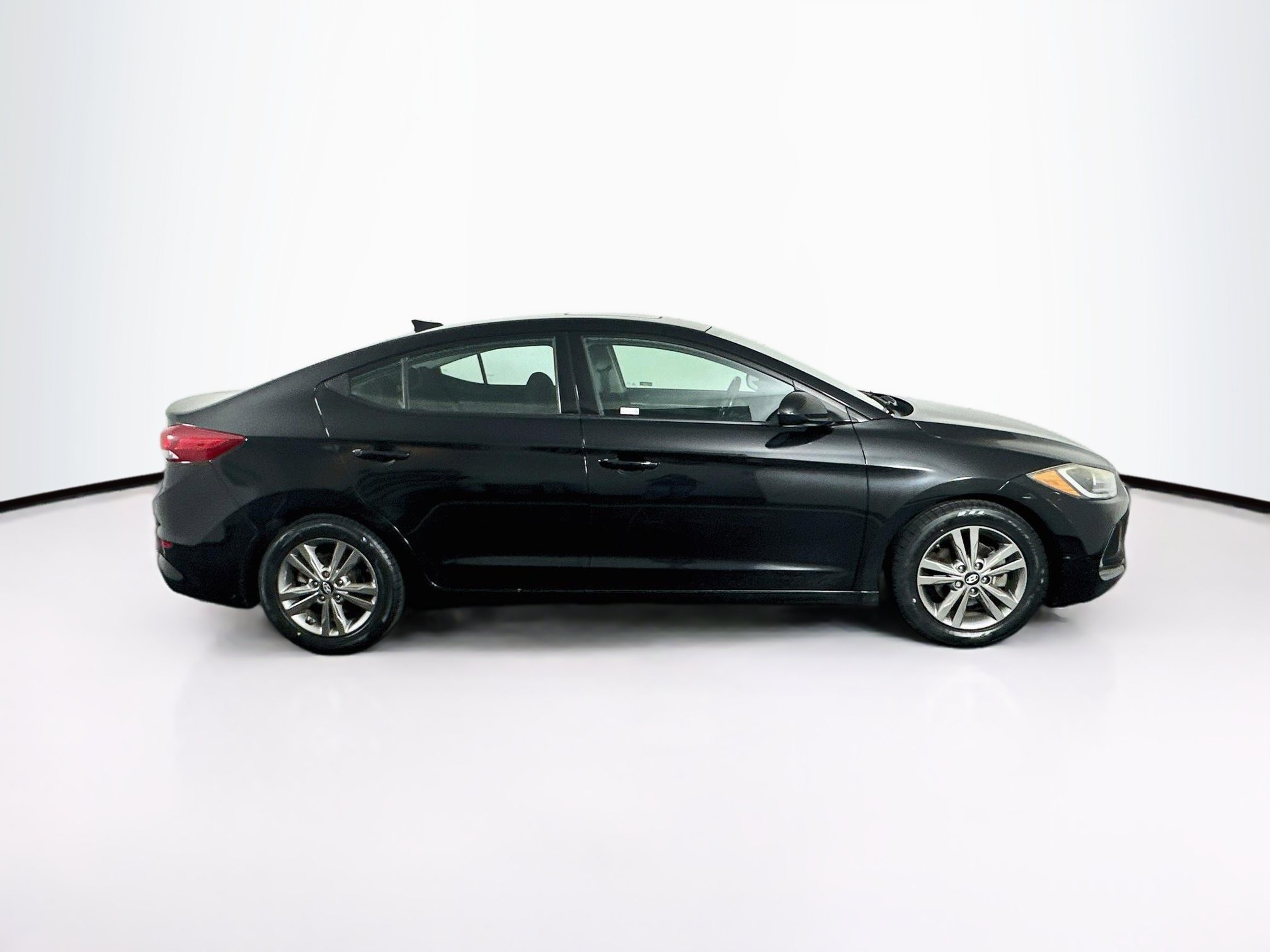 Used 2018 Hyundai Elantra Value Edition FWD image 10