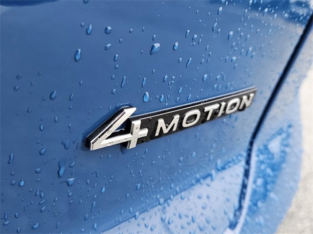 Certified 2025 Volkswagen Atlas Cross Sport SE image 12