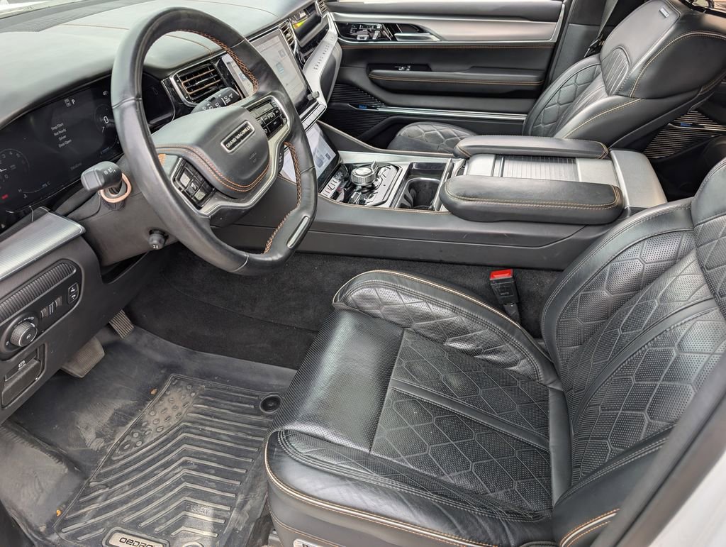 Used 2023 Jeep Grand Wagoneer L Series III image 11