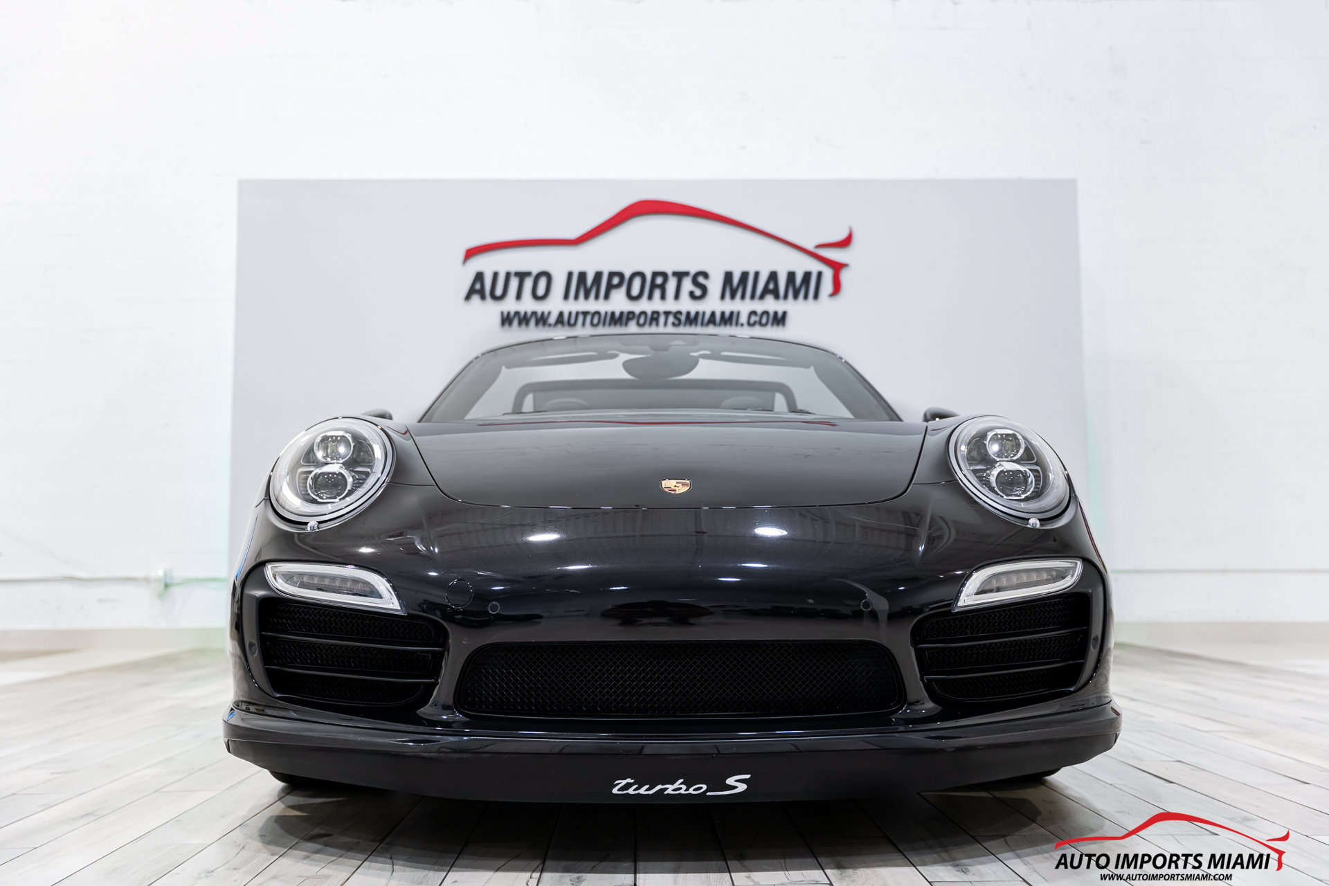 Used 2014 Porsche 911 Turbo S AWD/4WD image 30