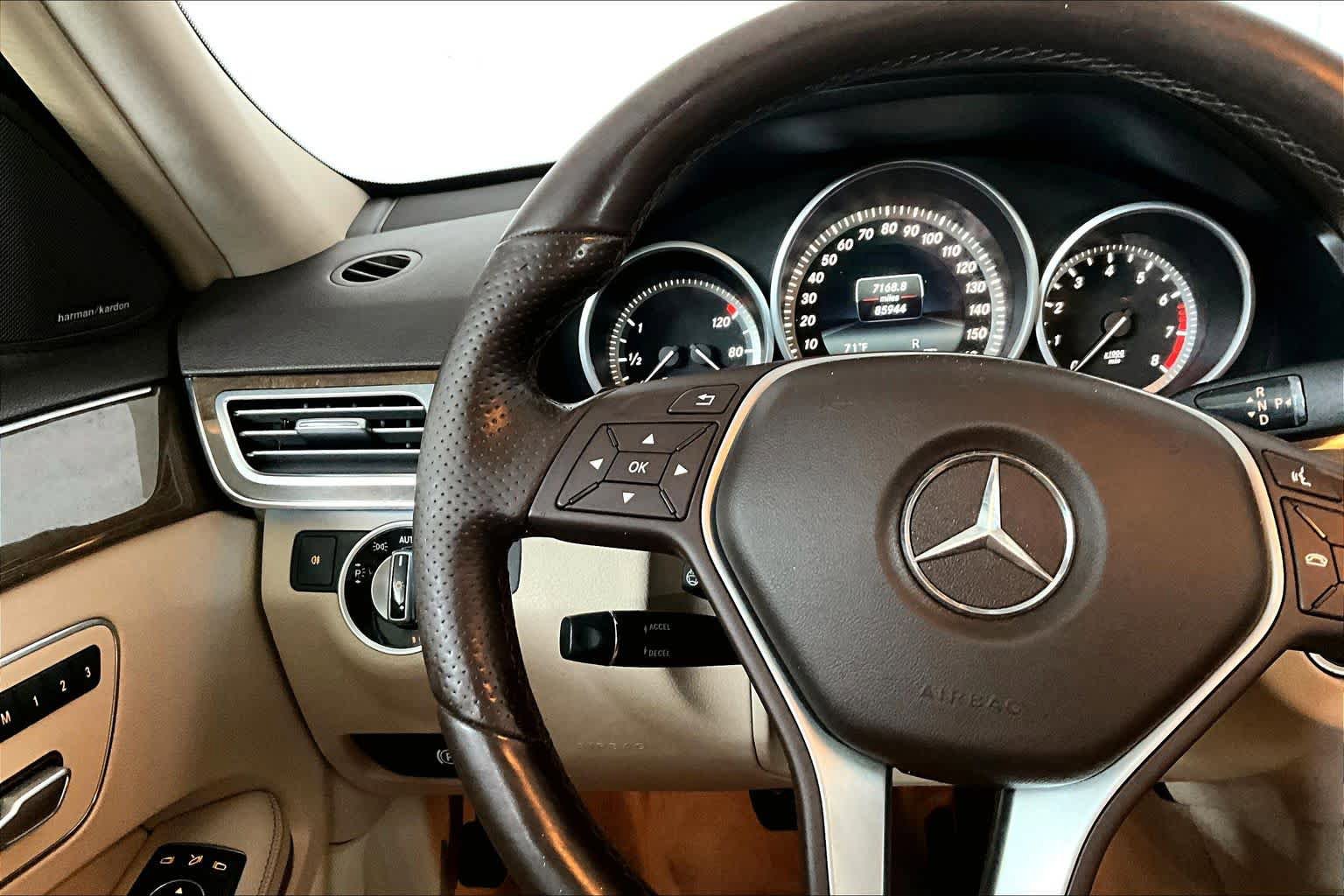 Used 2016 Mercedes-Benz E 350 4MATIC Sedan image 24