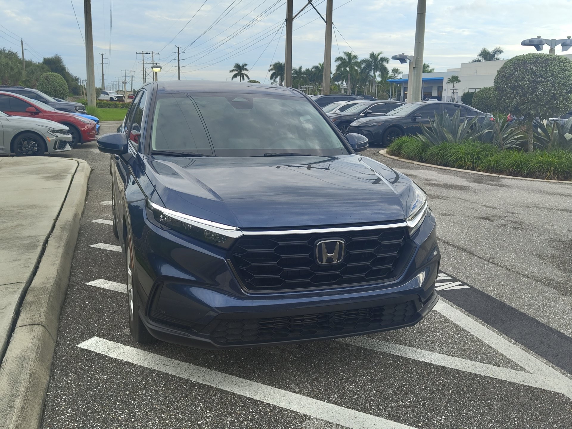 Used 2023 Honda CR-V LX image 13