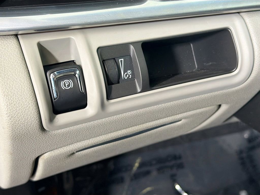 Used 2017 Cadillac XTS Luxury w/ Driver Awareness Package FWD image 13