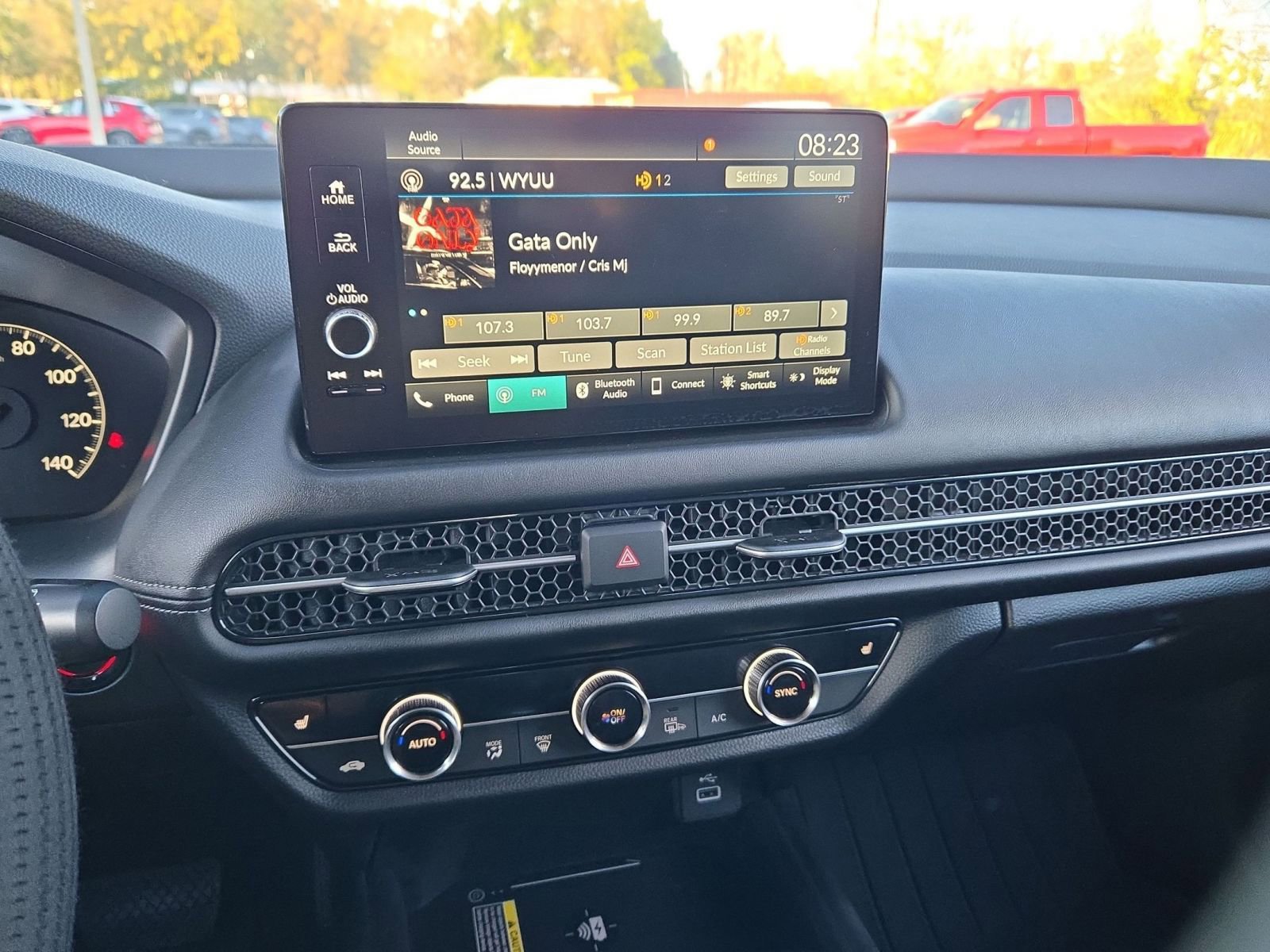 Used 2024 Honda HR-V EX-L image 9