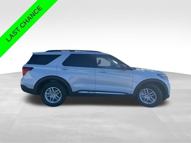 Used 2025 Ford Explorer Active image 7