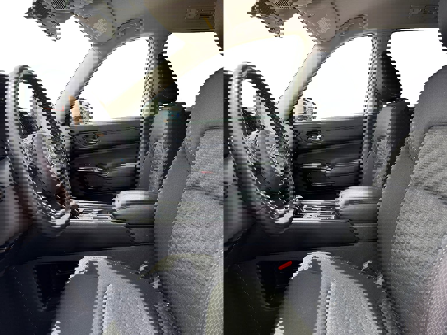 Used 2022 Nissan Pathfinder SV w/ SV Black Package image 10