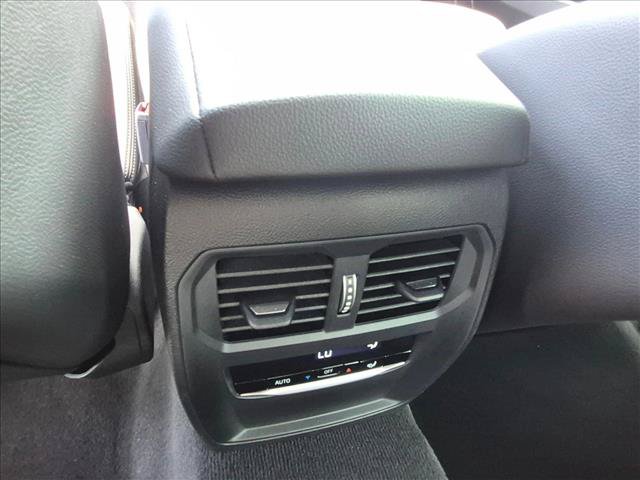 Used 2024 BMW 430i Coupe w/ Convenience Package RWD image 18