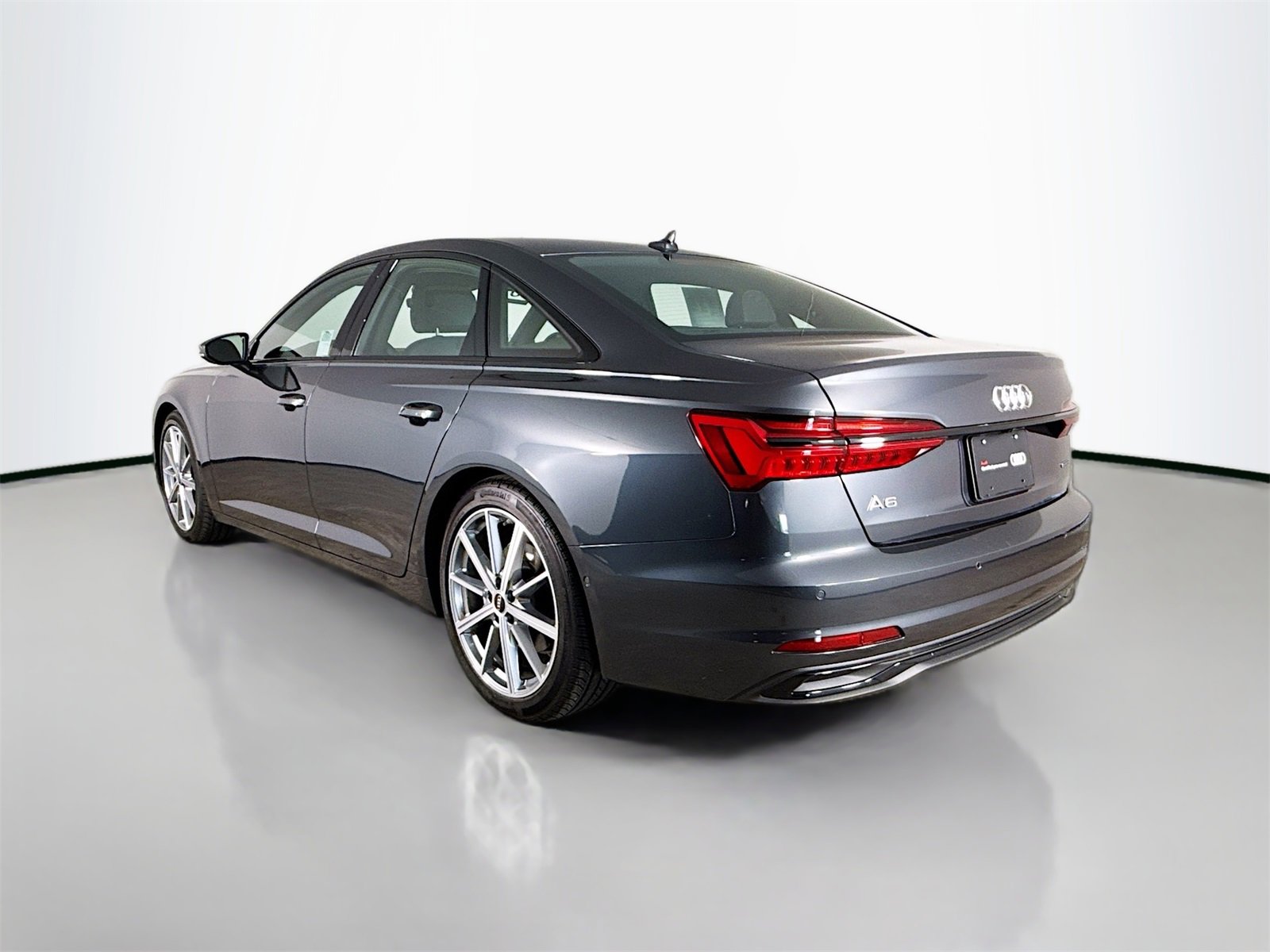 Certified 2025 Audi A6 2.0T Premium image 5