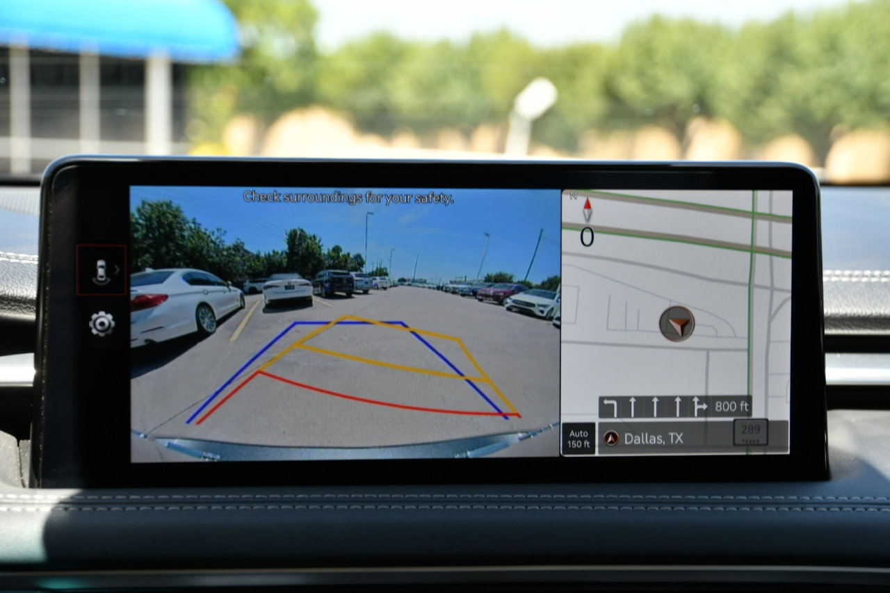 Used 2025 Genesis G70 2.5T image 16