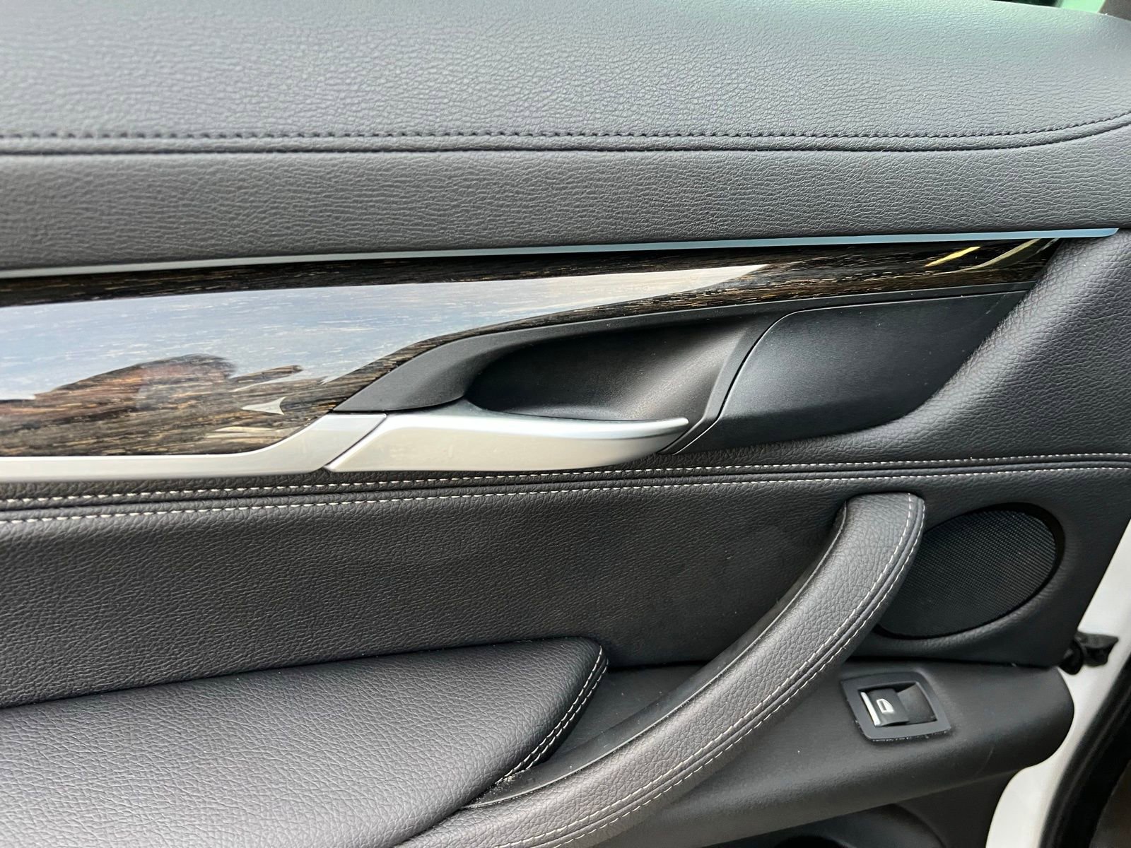 Used 2019 BMW X6 sDrive35i w/ Premium Package image 47