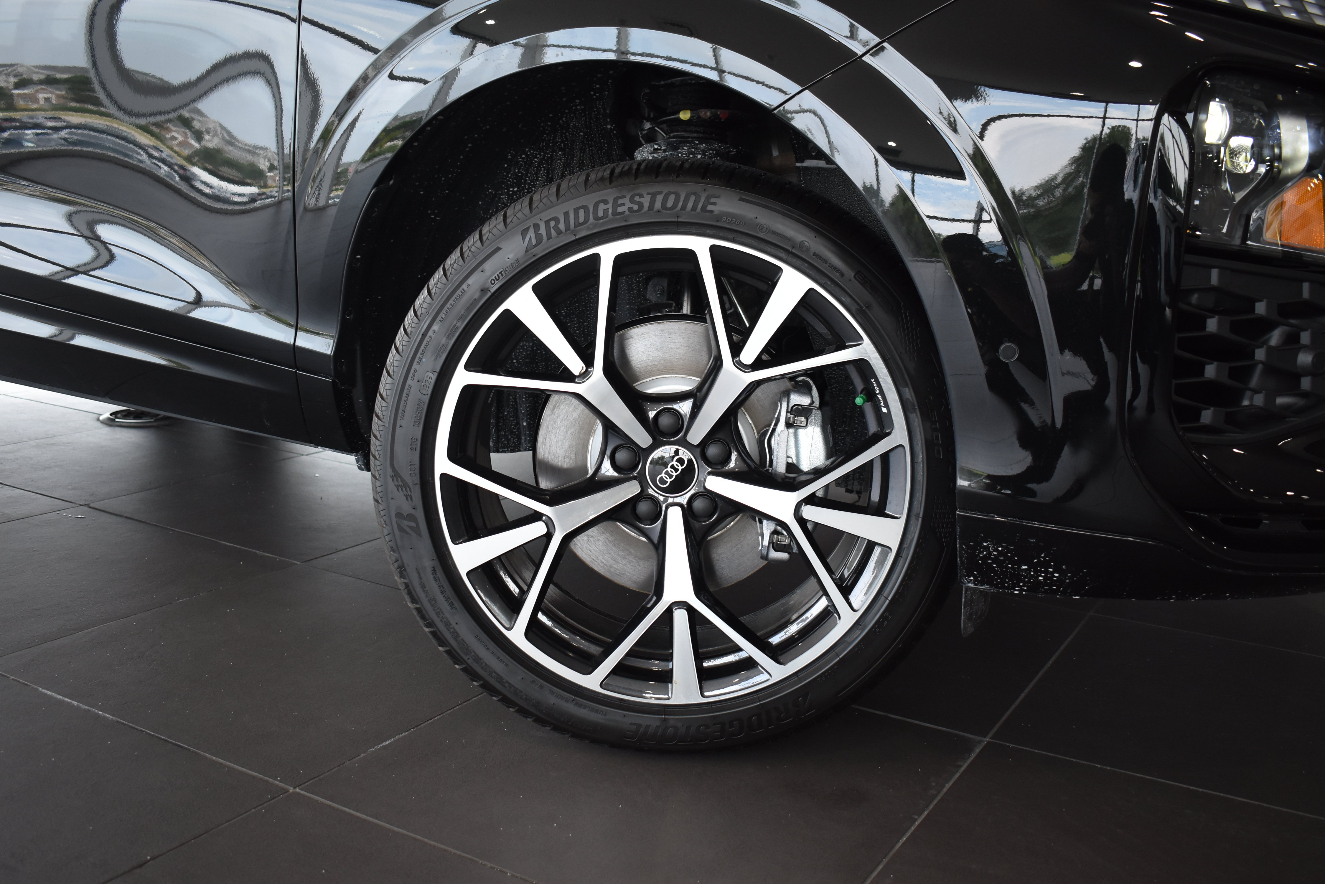 New 2026 Audi Q3 quattro 2.0T AWD/4WD image 2