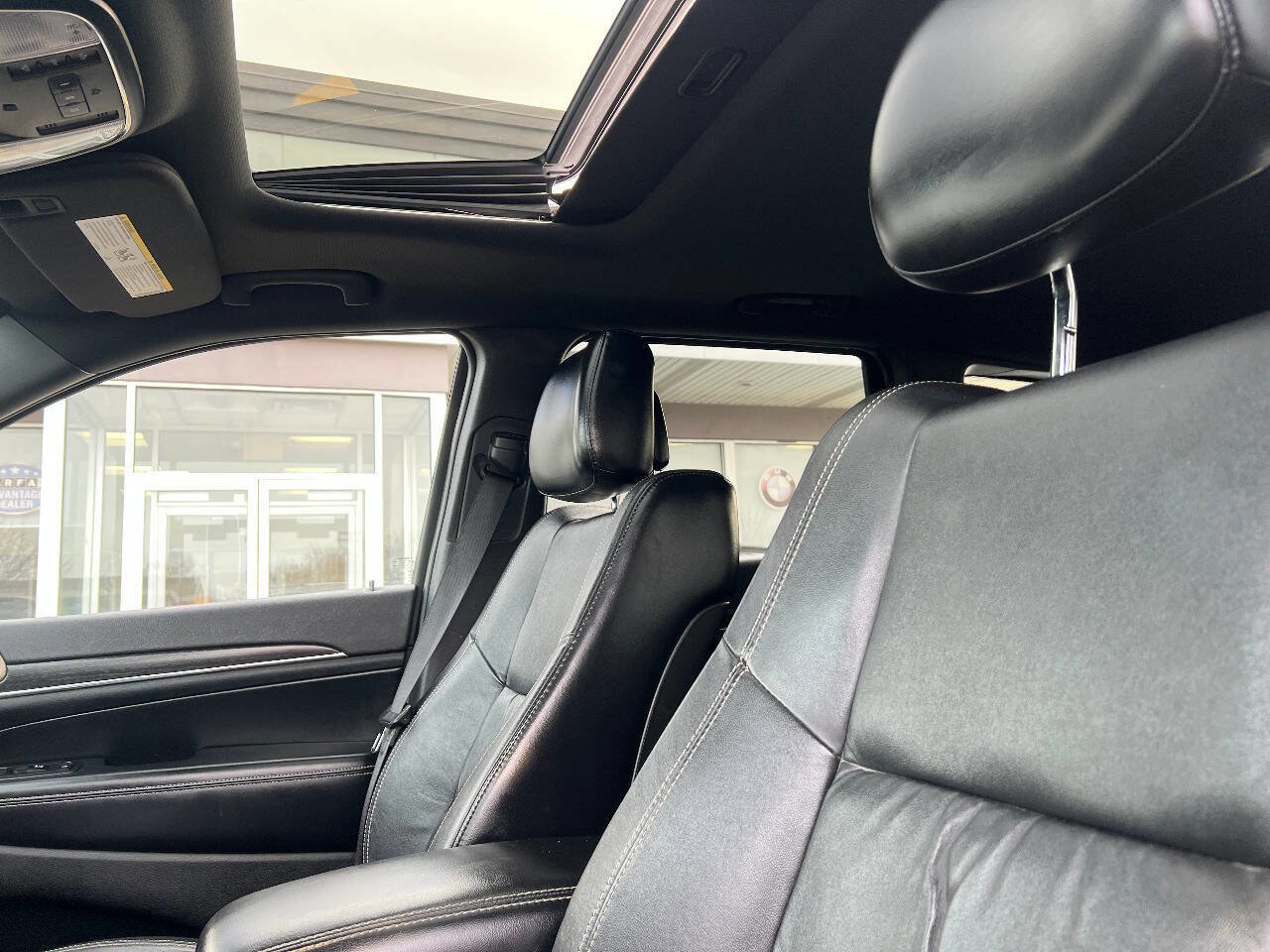 Used 2014 Jeep Grand Cherokee Limited AWD/4WD image 17
