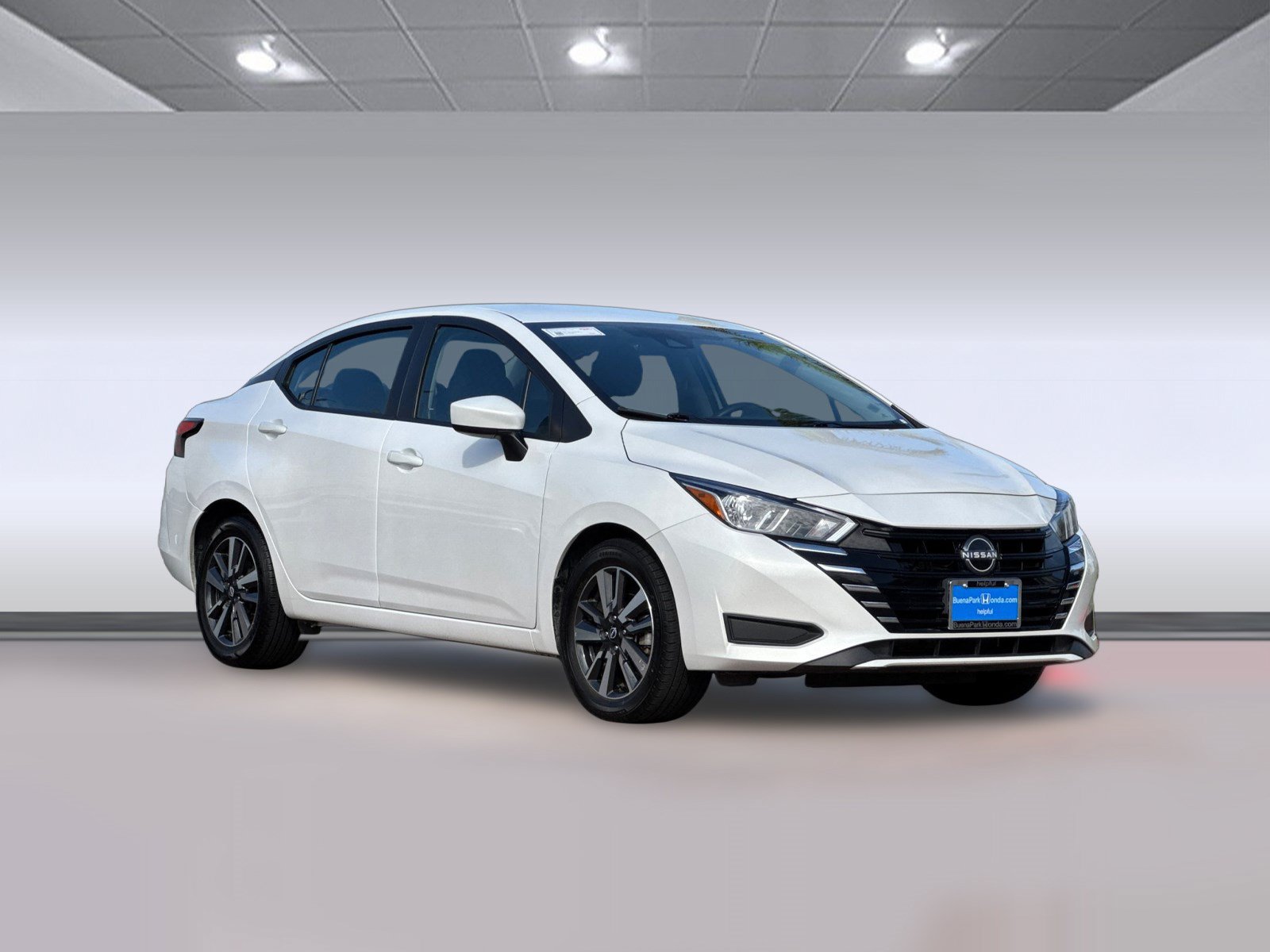 Used 2024 Nissan Versa SV FWD image 7