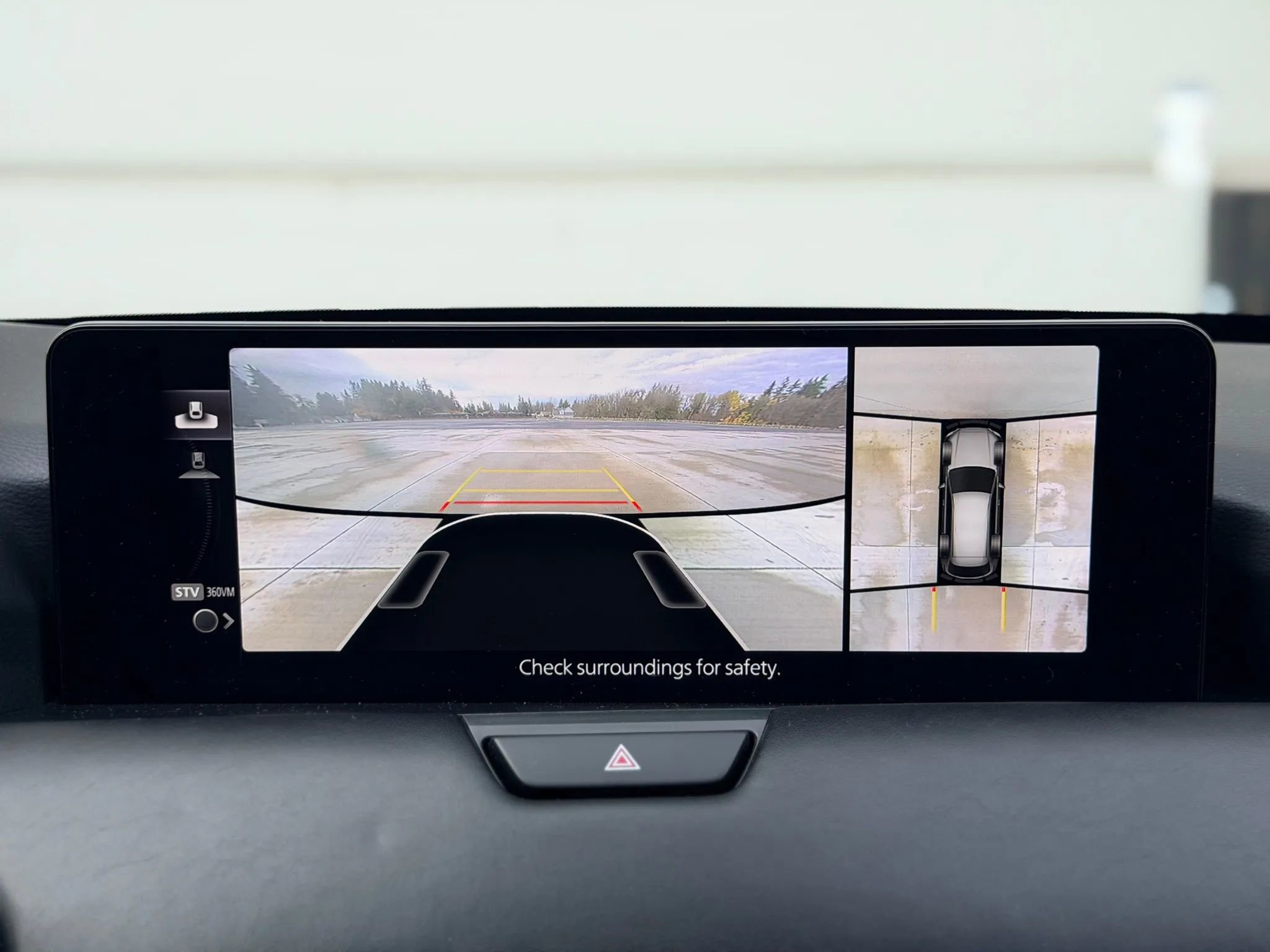 Used 2025 MAZDA CX-90 3.3 Turbo w/ Premium Plus Pkg image 29