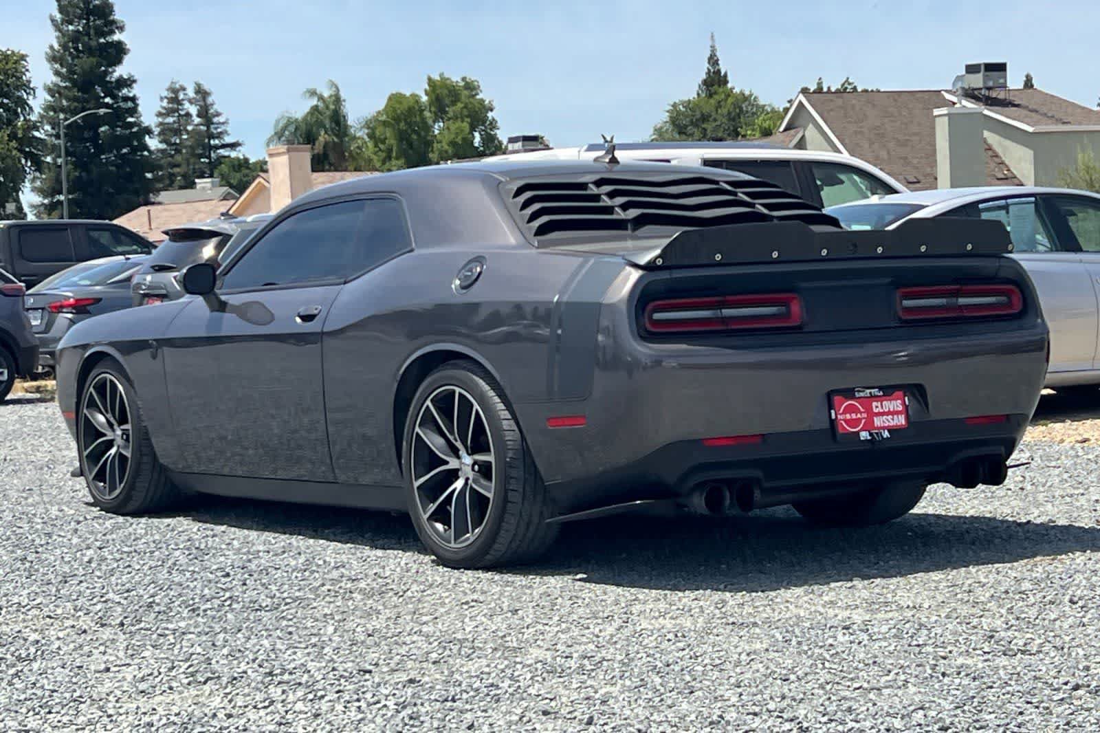 Used 2016 Dodge Challenger R/T Scat Pack w/ Leather Interior Group RWD image 7