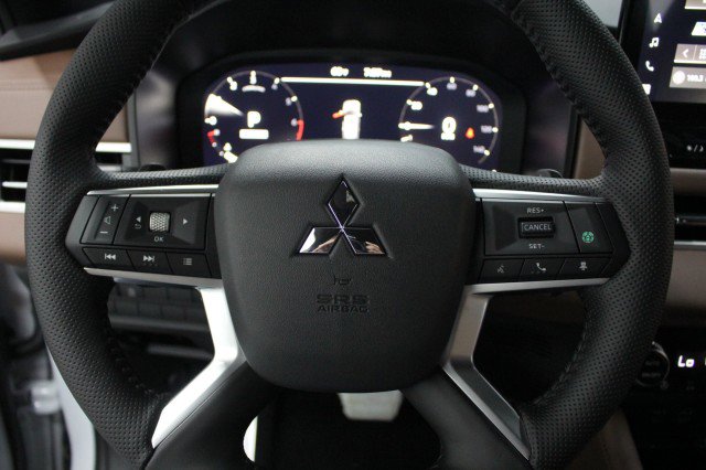 New 2026 Mitsubishi Outlander SEL image 8