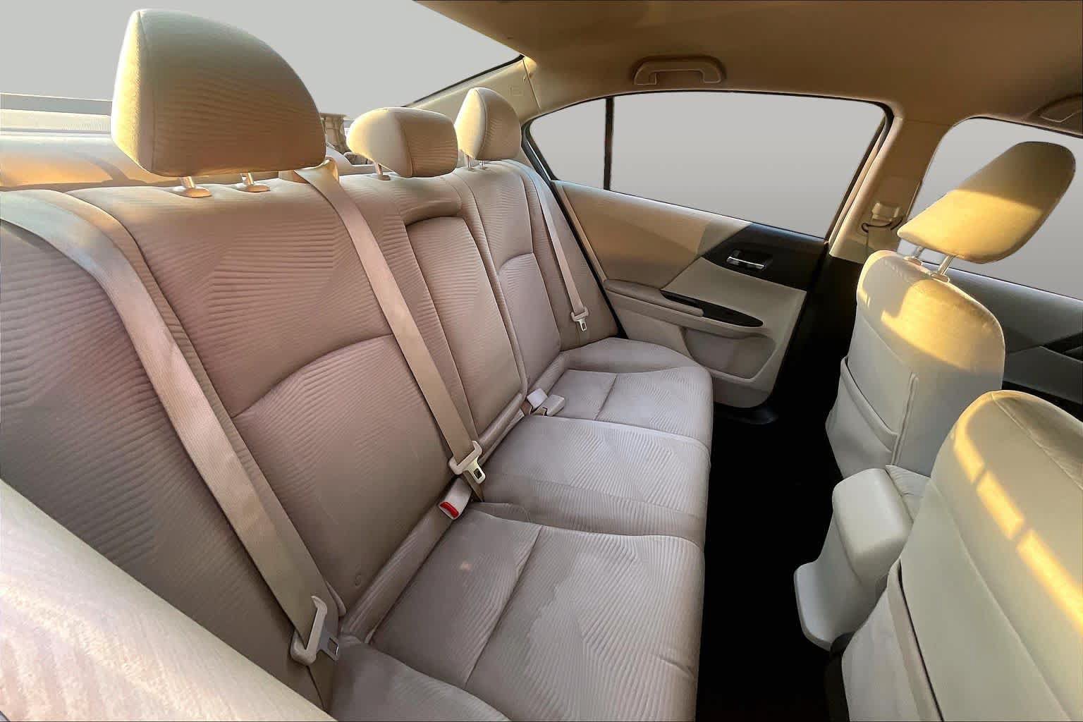 Used 2014 Honda Accord LX image 19