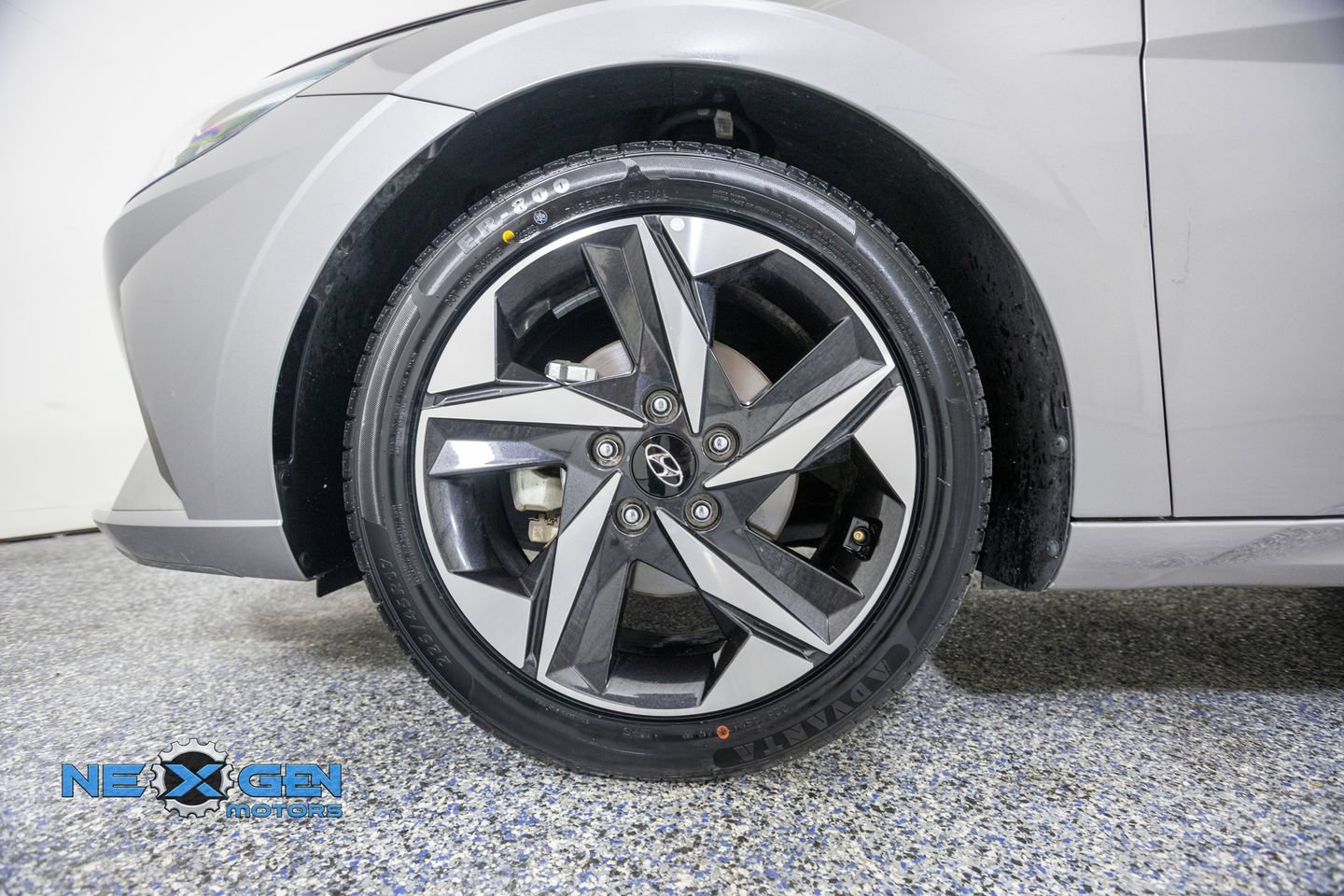 Used 2021 Hyundai Elantra SEL w/ Convenience + Premium Package FWD image 47