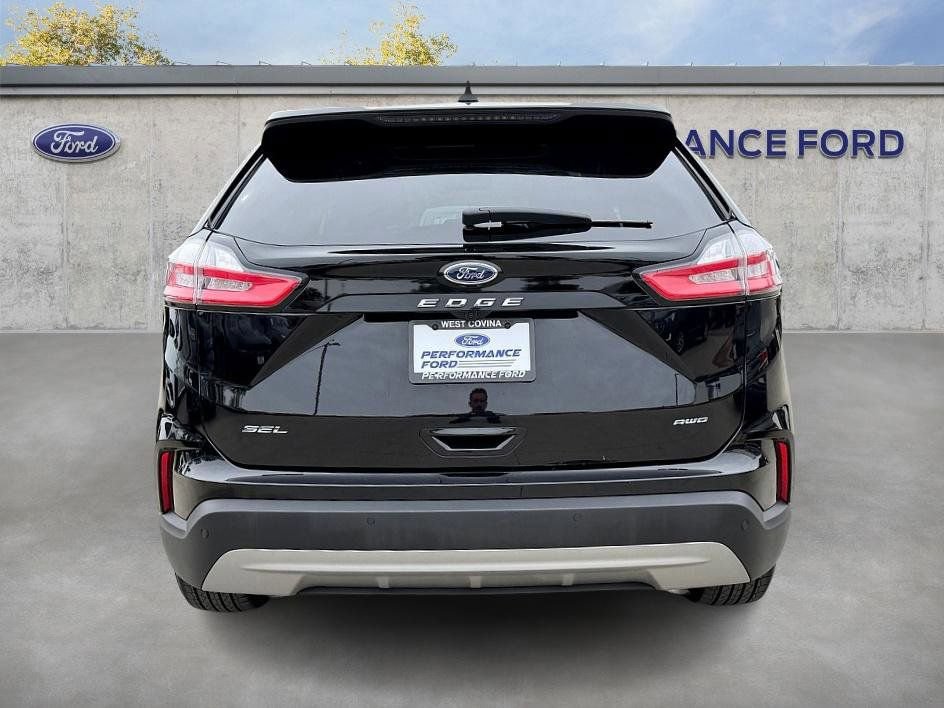 Certified 2022 Ford Edge SEL w/ Convenience Package AWD/4WD image 9